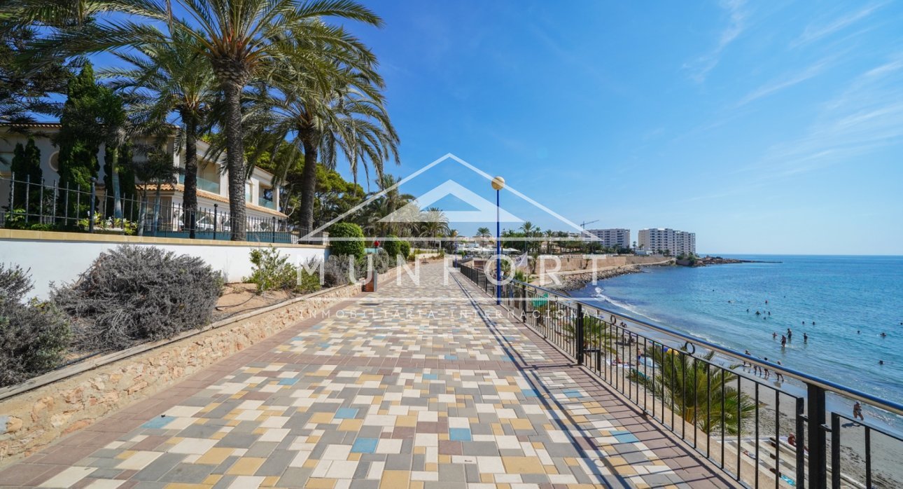 Herverkoop - Penthouses -
Orihuela Costa - Punta Prima