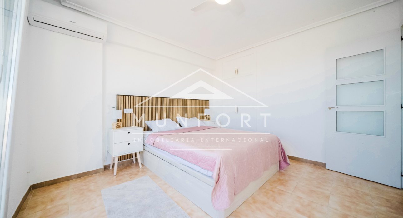 Herverkoop - Penthouses -
Orihuela Costa - Punta Prima