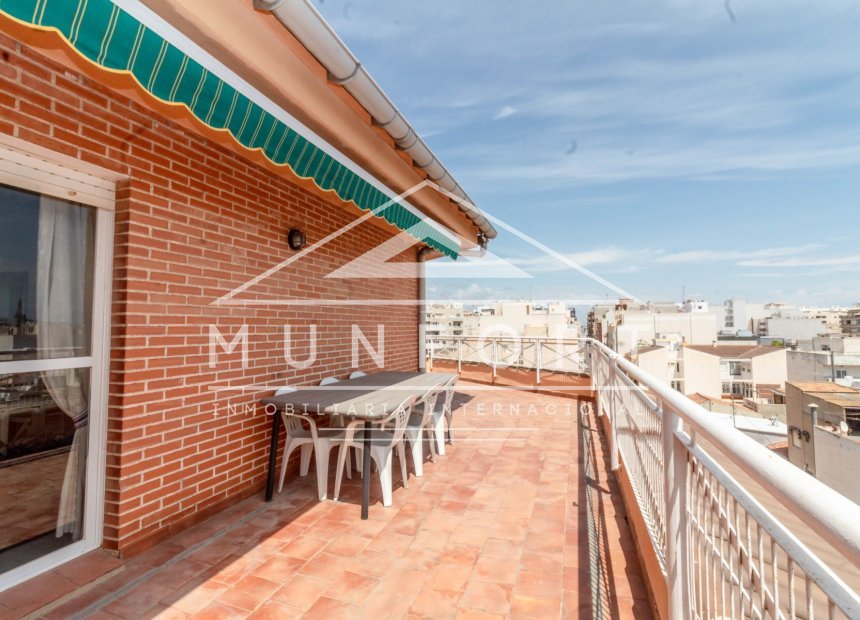 Herverkoop - Penthouses -
Torrevieja - Centro - Torrevieja