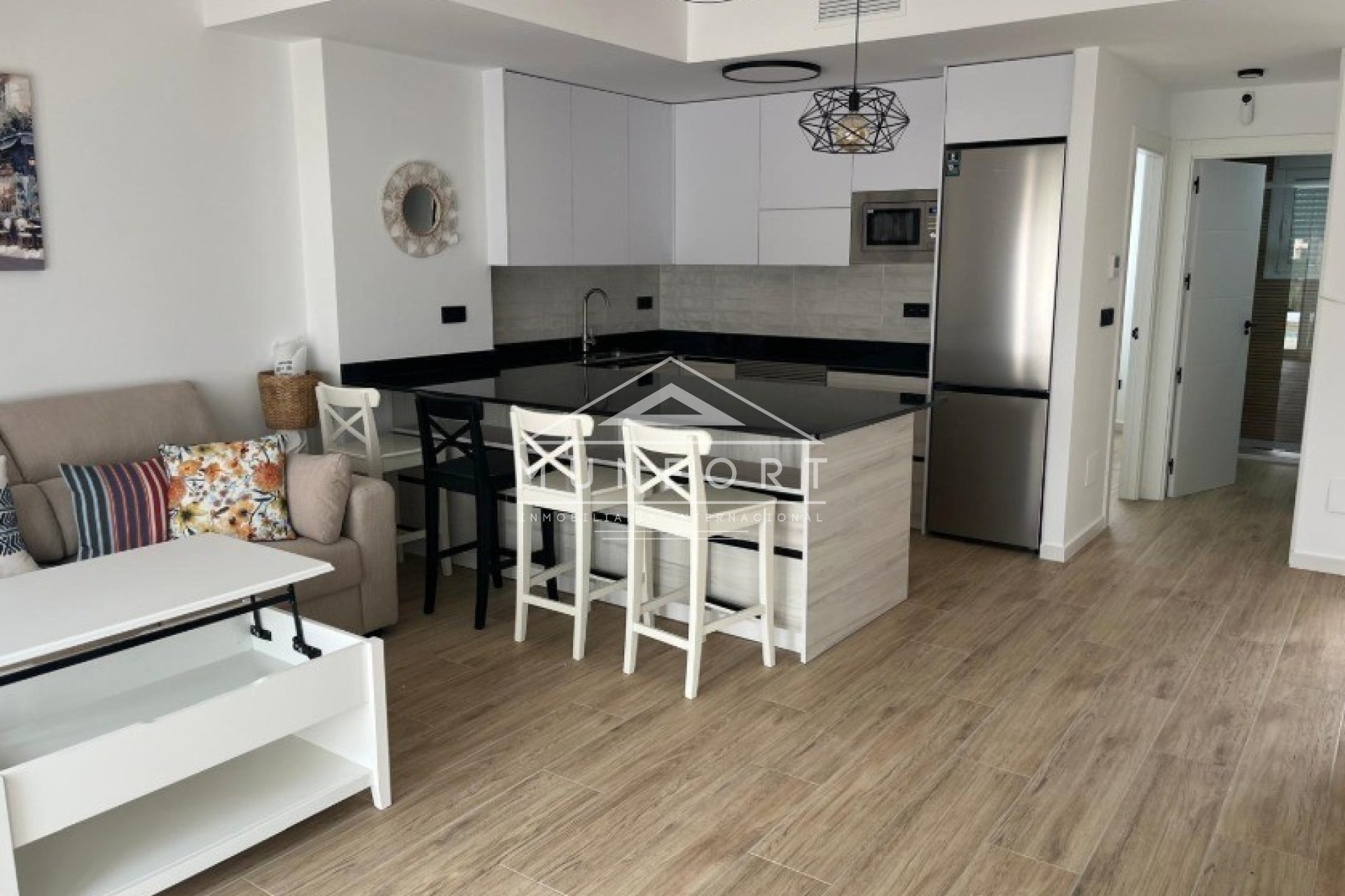 Herverkoop - Rijtjeshuizen -
Alcázares, Los - Los Alc&aacute;zares