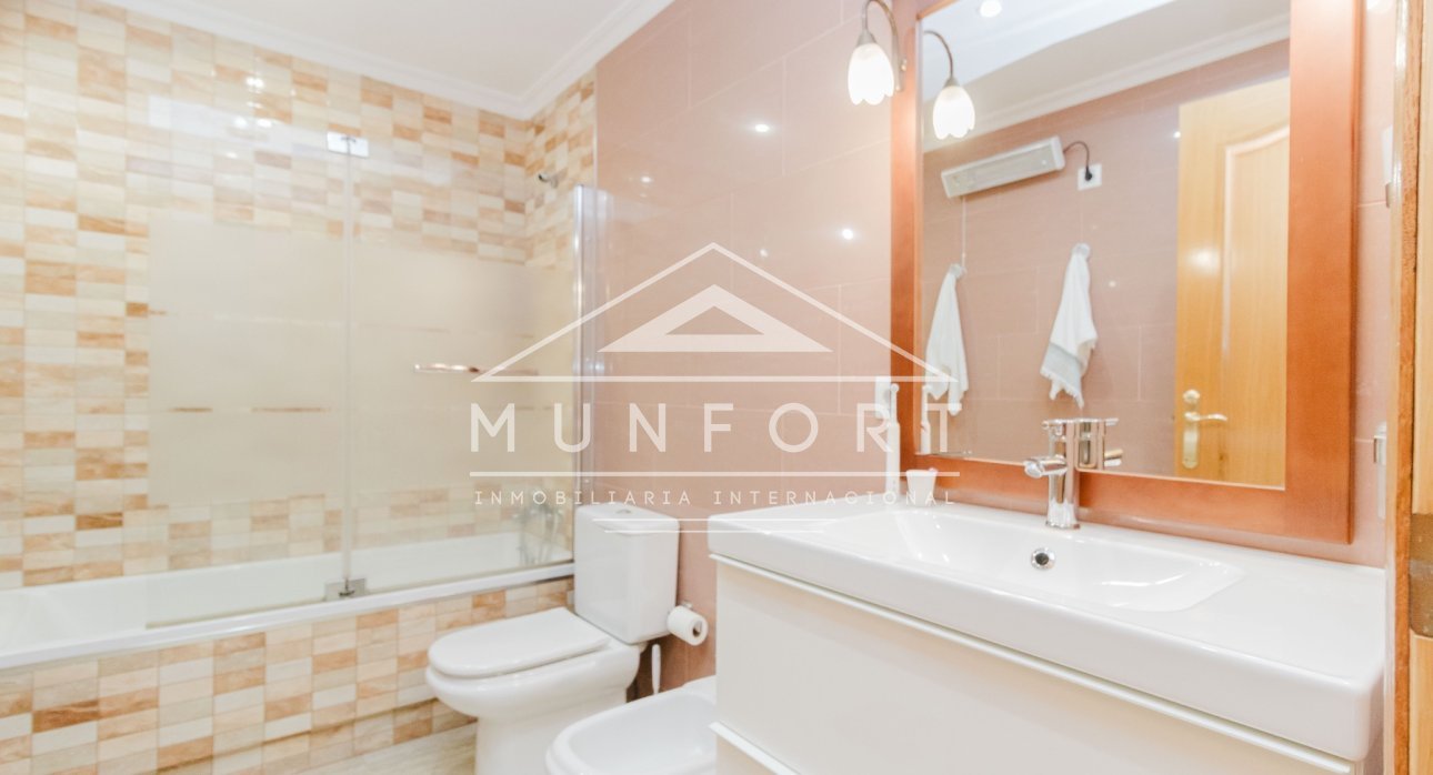 Herverkoop - Rijtjeshuizen -
Alcázares, Los - Los Alcázares