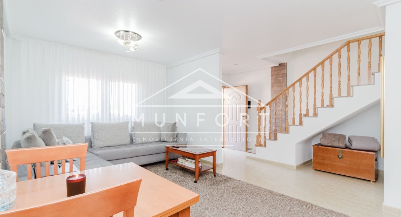 Herverkoop - Rijtjeshuizen -
Alcázares, Los - Los Alcázares