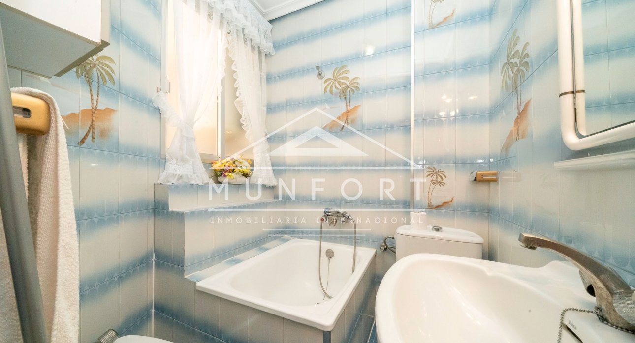 Herverkoop - Rijtjeshuizen -
Alcázares, Los - Los Narejos