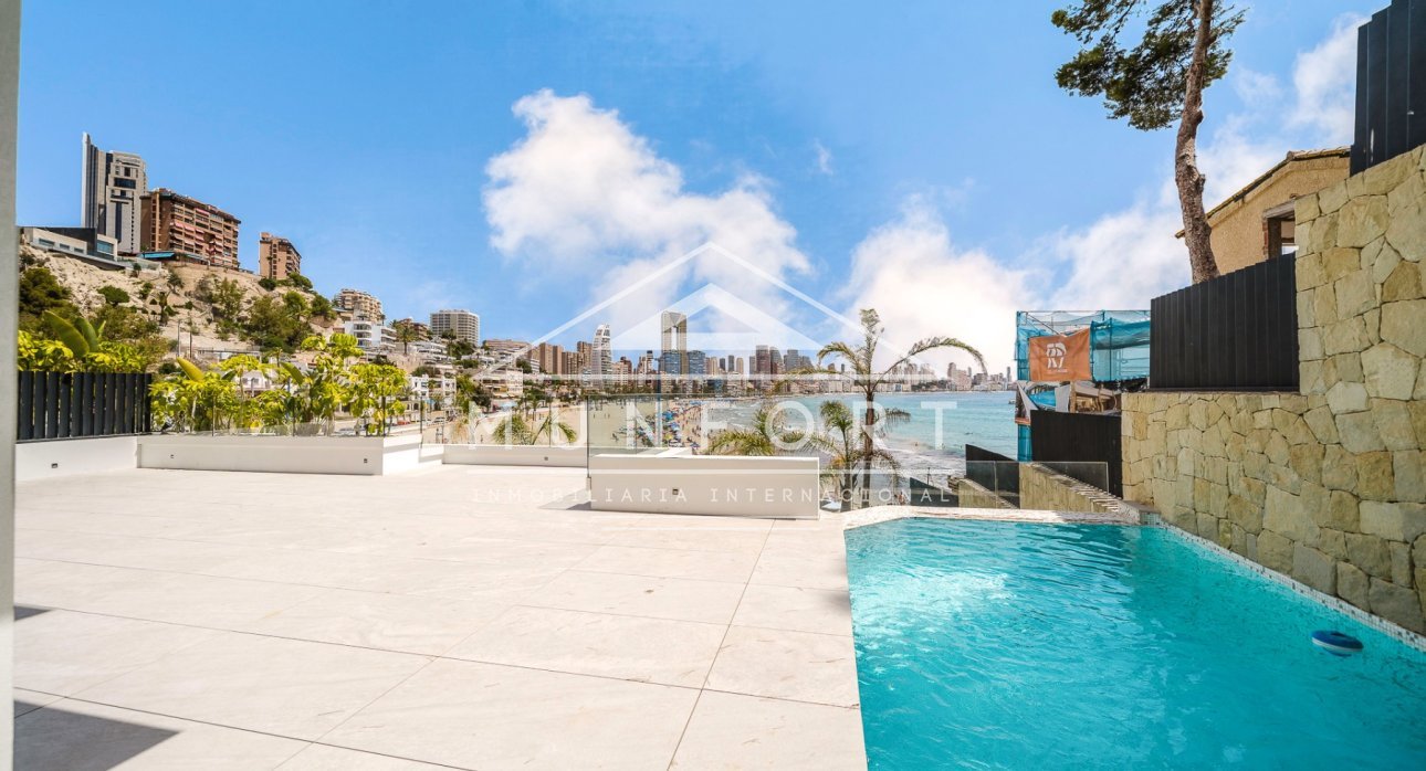 Herverkoop - Rijtjeshuizen -
Benidorm