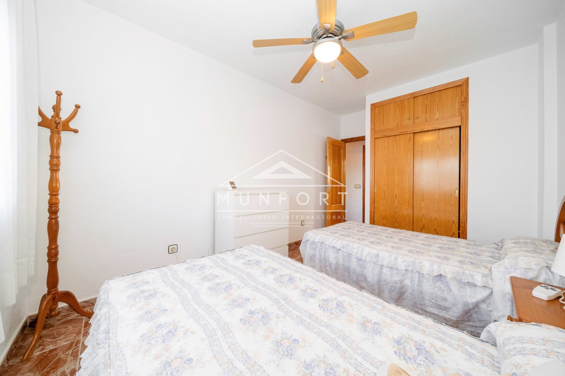 Herverkoop - Rijtjeshuizen -
Los Urrutias - El Carmol&iacute;