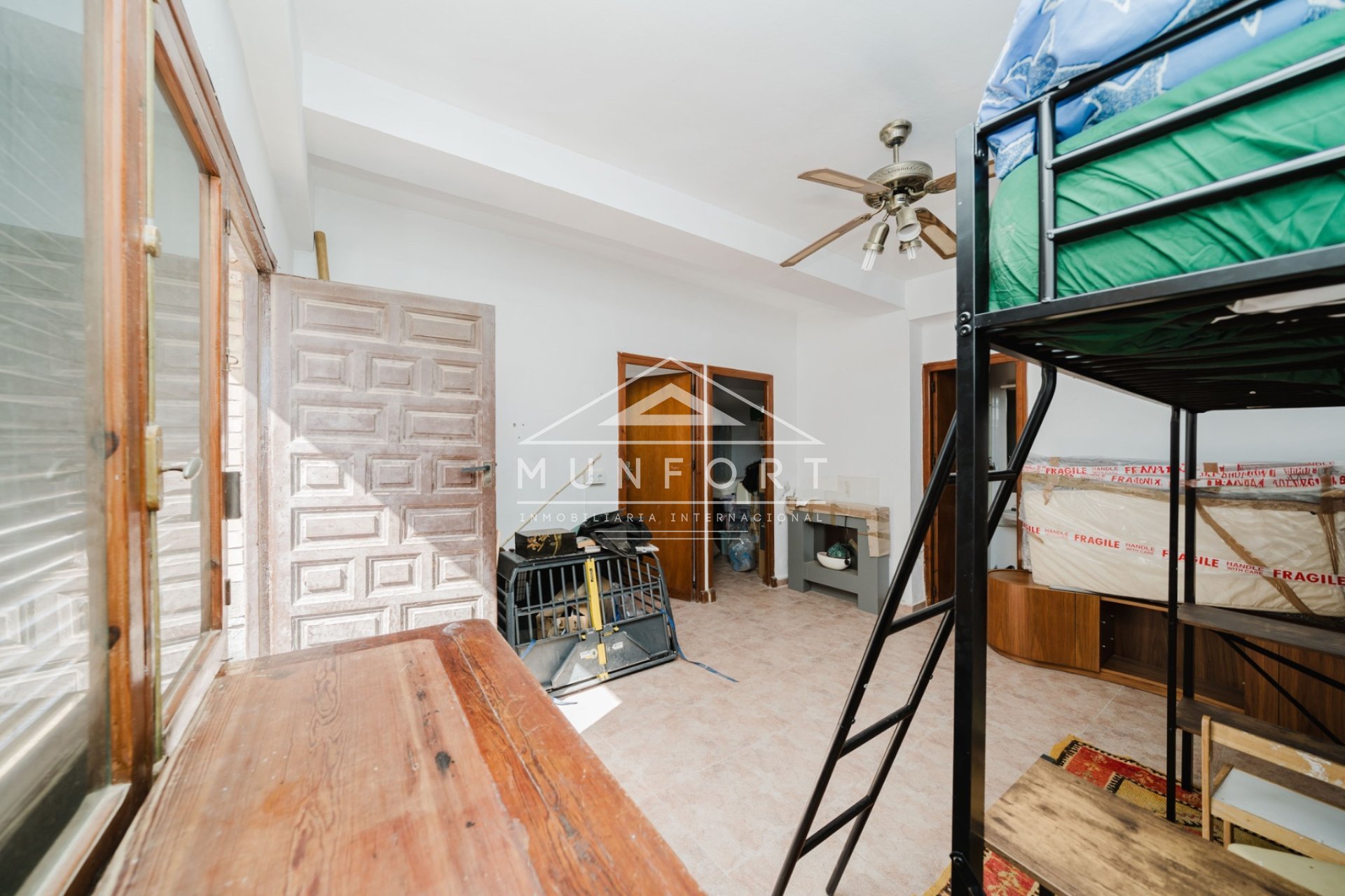 Herverkoop - Rijtjeshuizen -
Los Urrutias