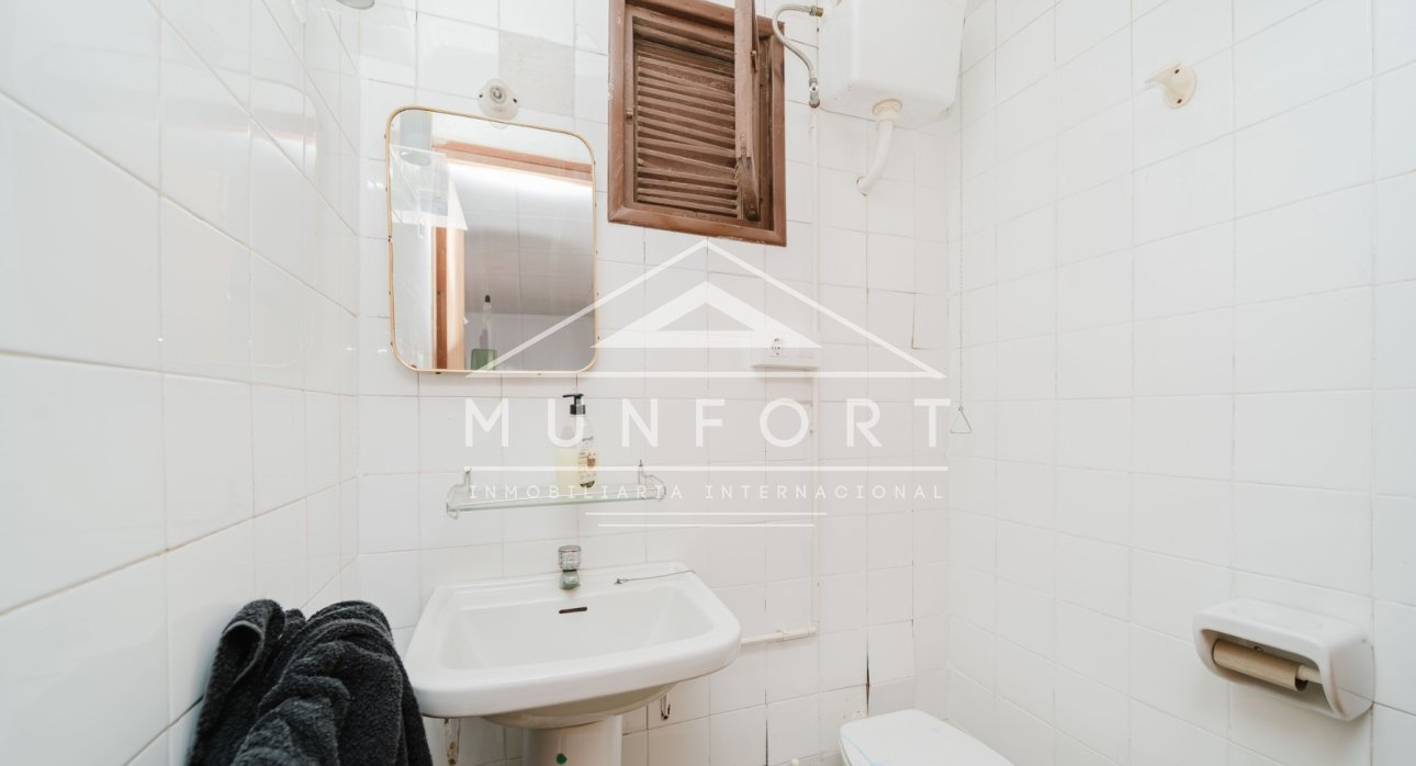 Herverkoop - Rijtjeshuizen -
Los Urrutias