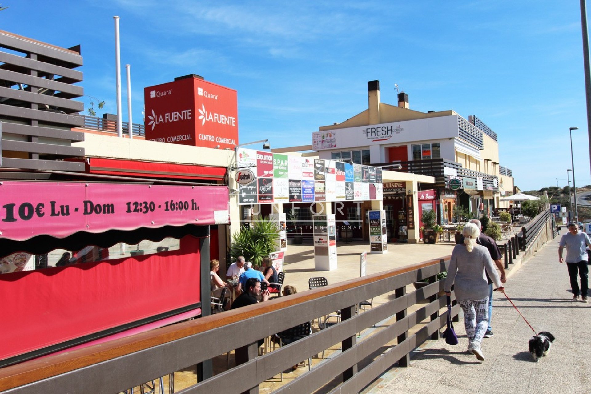 Herverkoop - Rijtjeshuizen -
Orihuela Costa - Villamartín