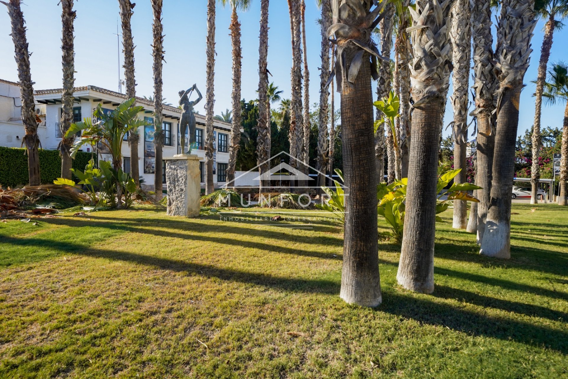 Herverkoop - Rijtjeshuizen -
Orihuela Costa - Villamartin