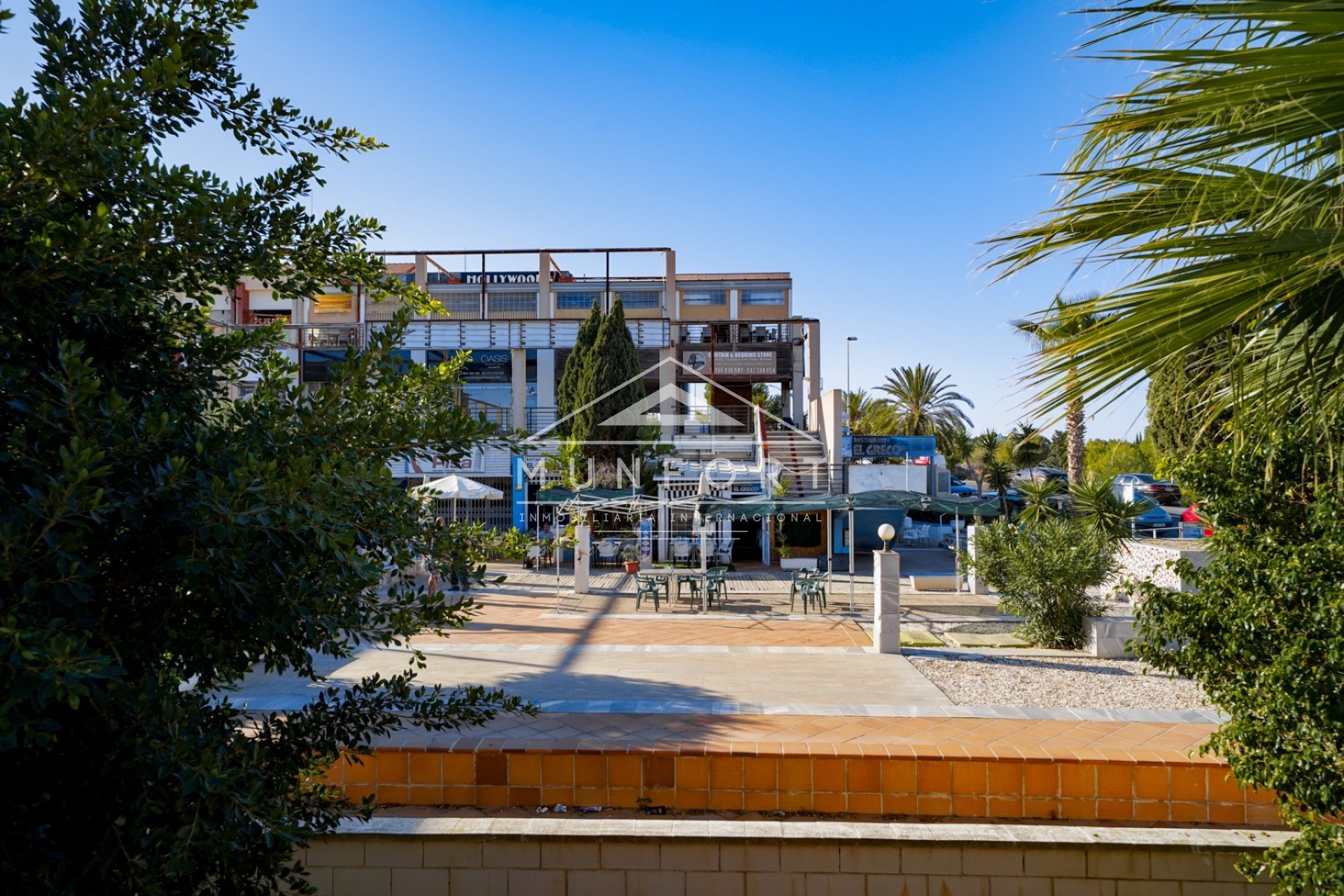 Herverkoop - Rijtjeshuizen -
Orihuela Costa - Villamartin