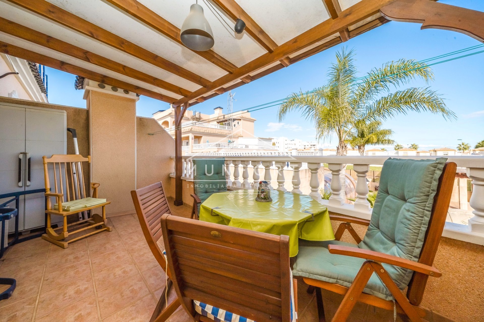 Herverkoop - Rijtjeshuizen -
Orihuela Costa - Villamartin