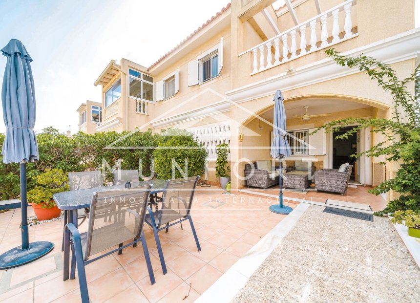 Herverkoop - Rijtjeshuizen -
Orihuela Costa - ZENIAMAR