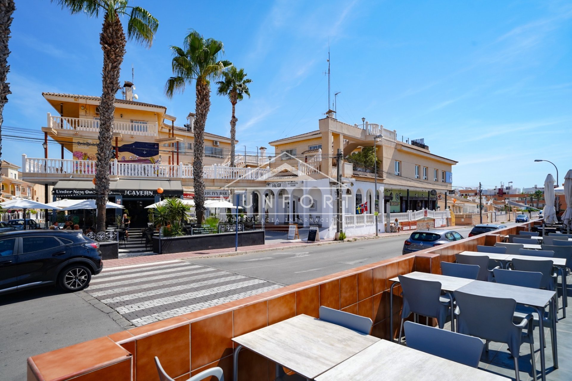 Herverkoop - Rijtjeshuizen -
Orihuela Costa - ZENIAMAR