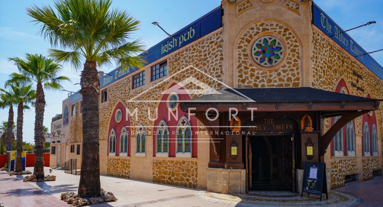 Herverkoop - Rijtjeshuizen -
Orihuela Costa - ZENIAMAR