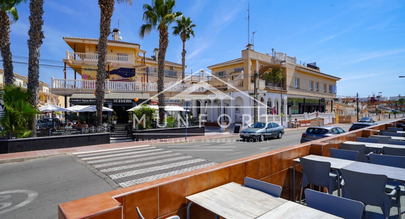 Herverkoop - Rijtjeshuizen -
Orihuela Costa - ZENIAMAR