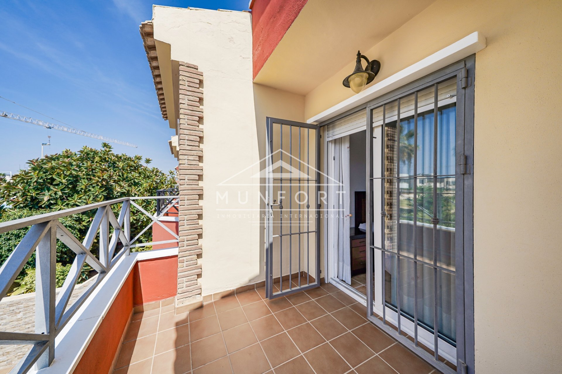 Herverkoop - Rijtjeshuizen -
Pilar de la Horadada - Torre de la Horadada