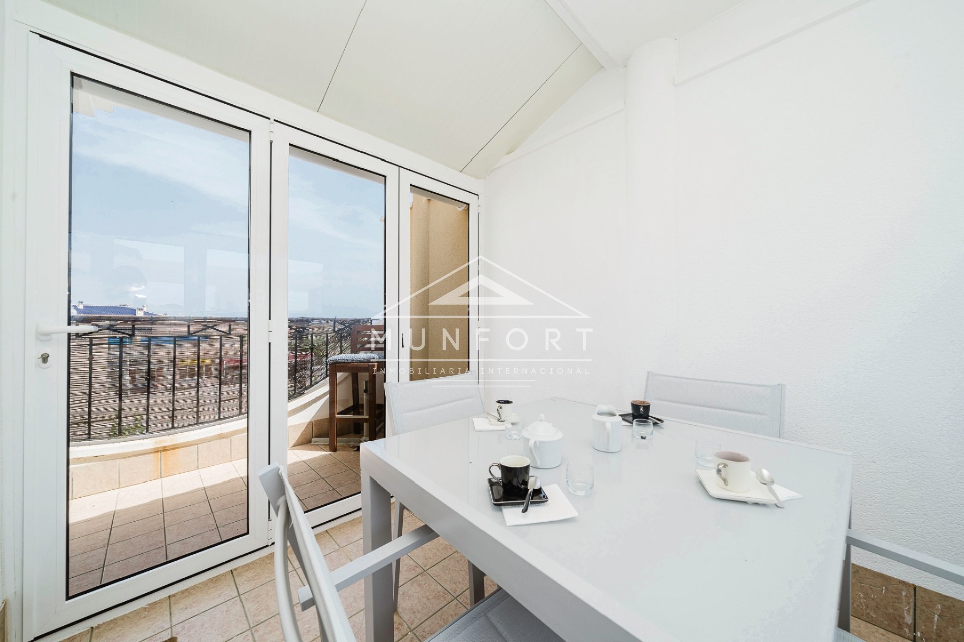 Herverkoop - Rijtjeshuizen -
Pilar de la Horadada - Torre de la Horadada