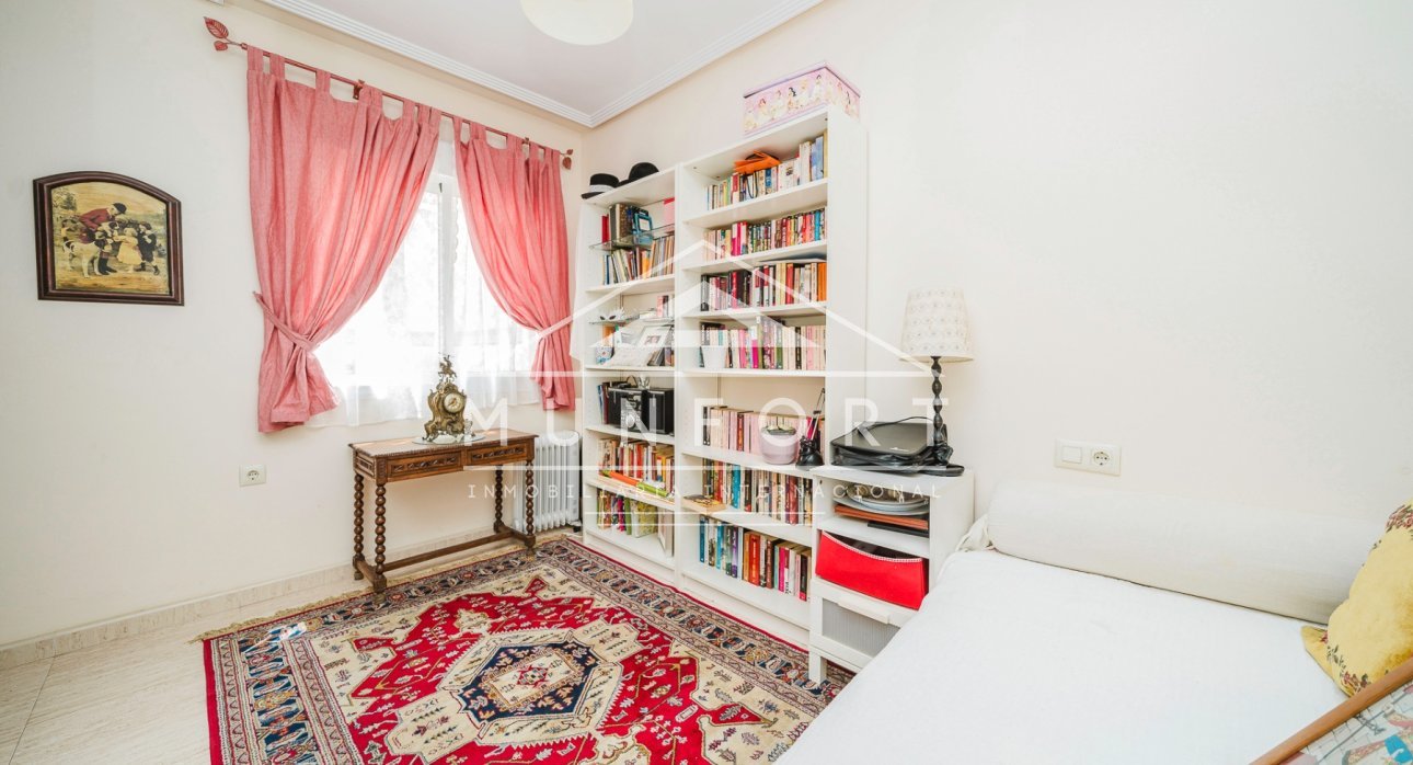 Herverkoop - Rijtjeshuizen -
Pilar de la Horadada - Torre de la Horadada