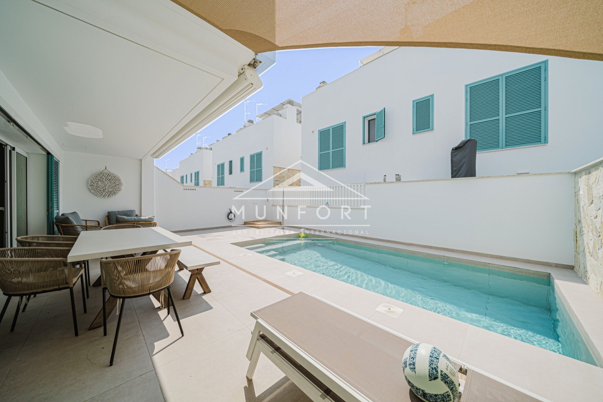 Herverkoop - Rijtjeshuizen -
Pilar de la Horadada - Torre de la Horadada