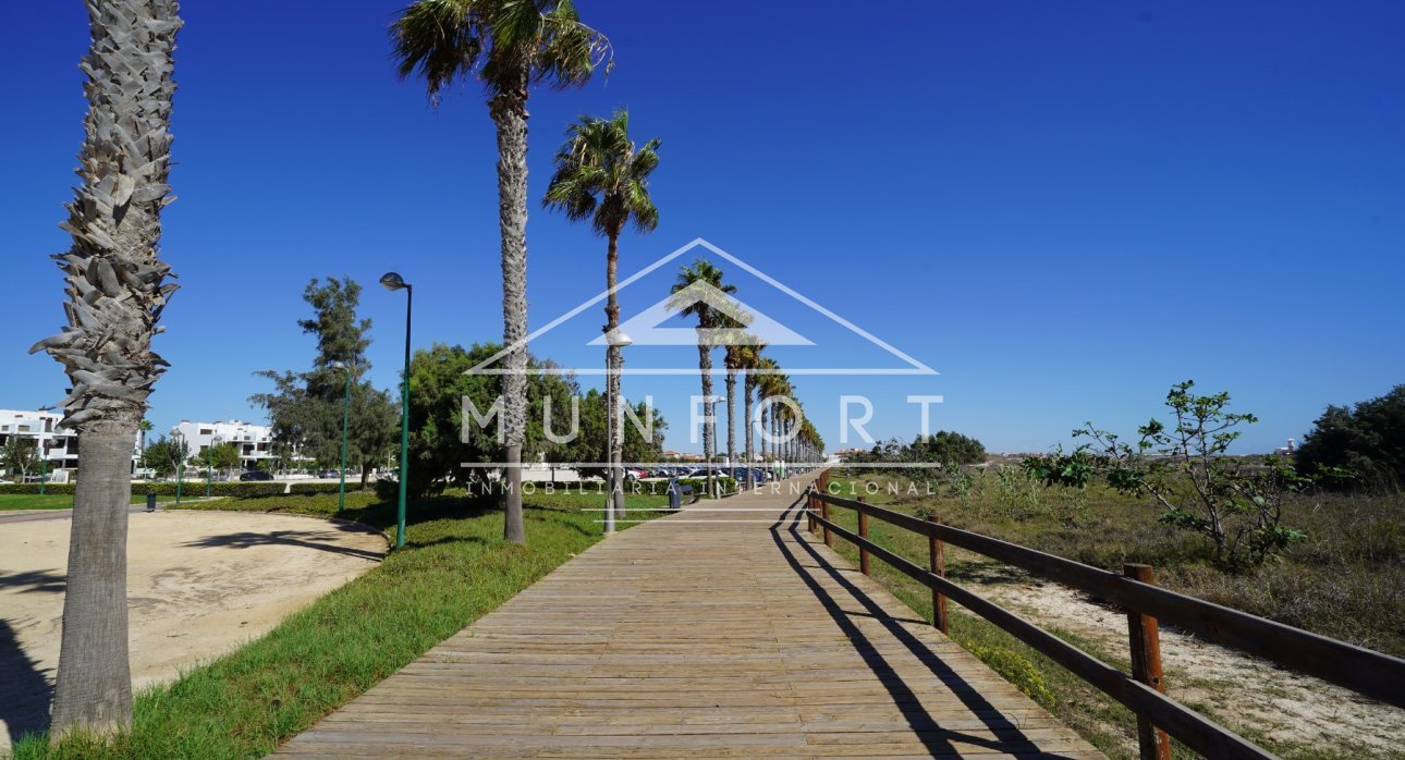 Herverkoop - Rijtjeshuizen -
Pilar de la Horadada - Torre de la Horadada