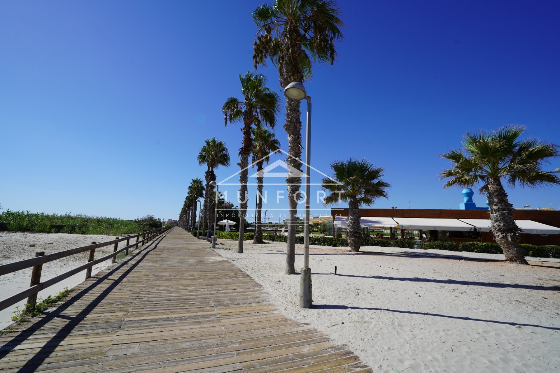 Herverkoop - Rijtjeshuizen -
Pilar de la Horadada - Torre de la Horadada