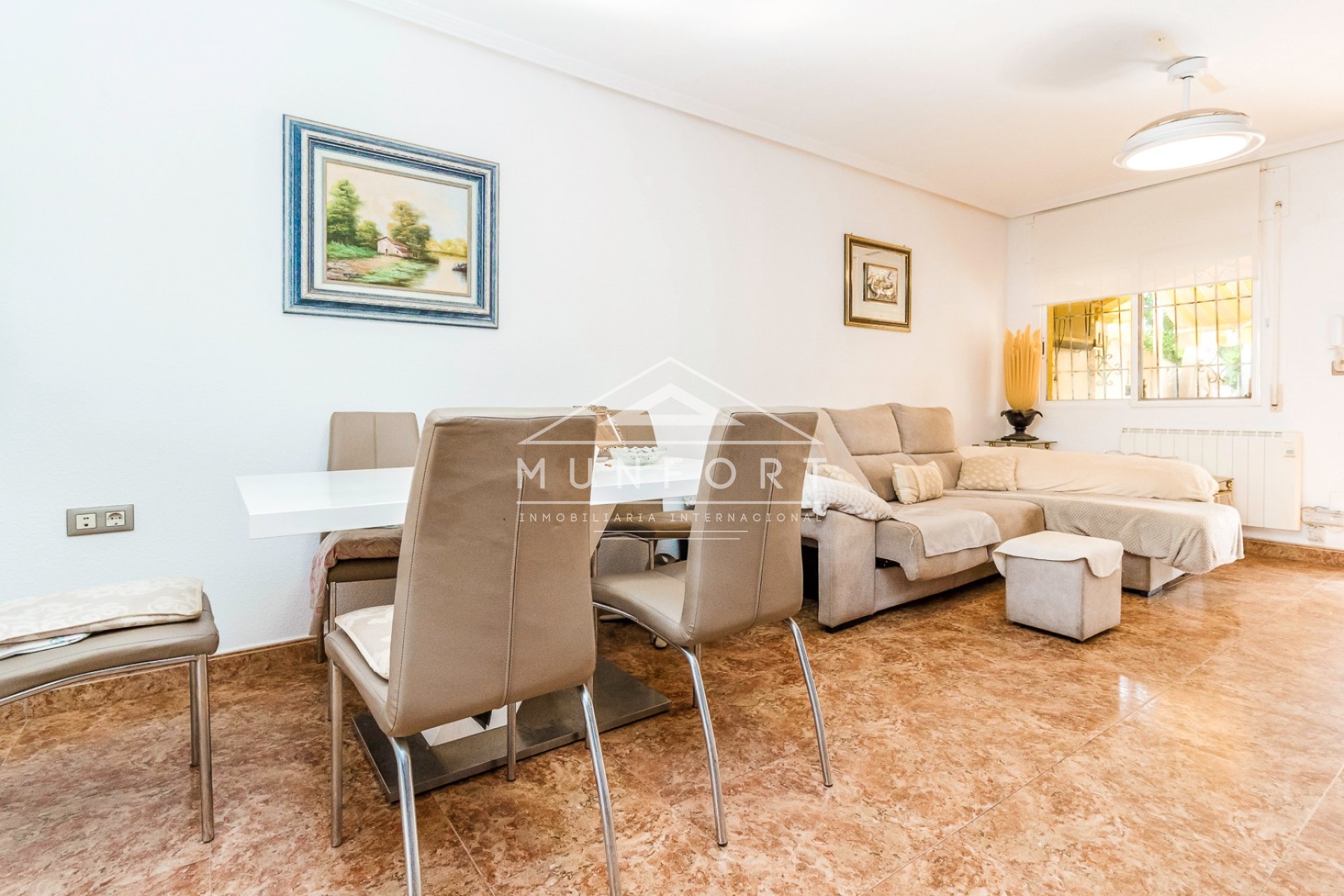 Herverkoop - Rijtjeshuizen -
Pilar de la Horadada - Torre de la Horadada