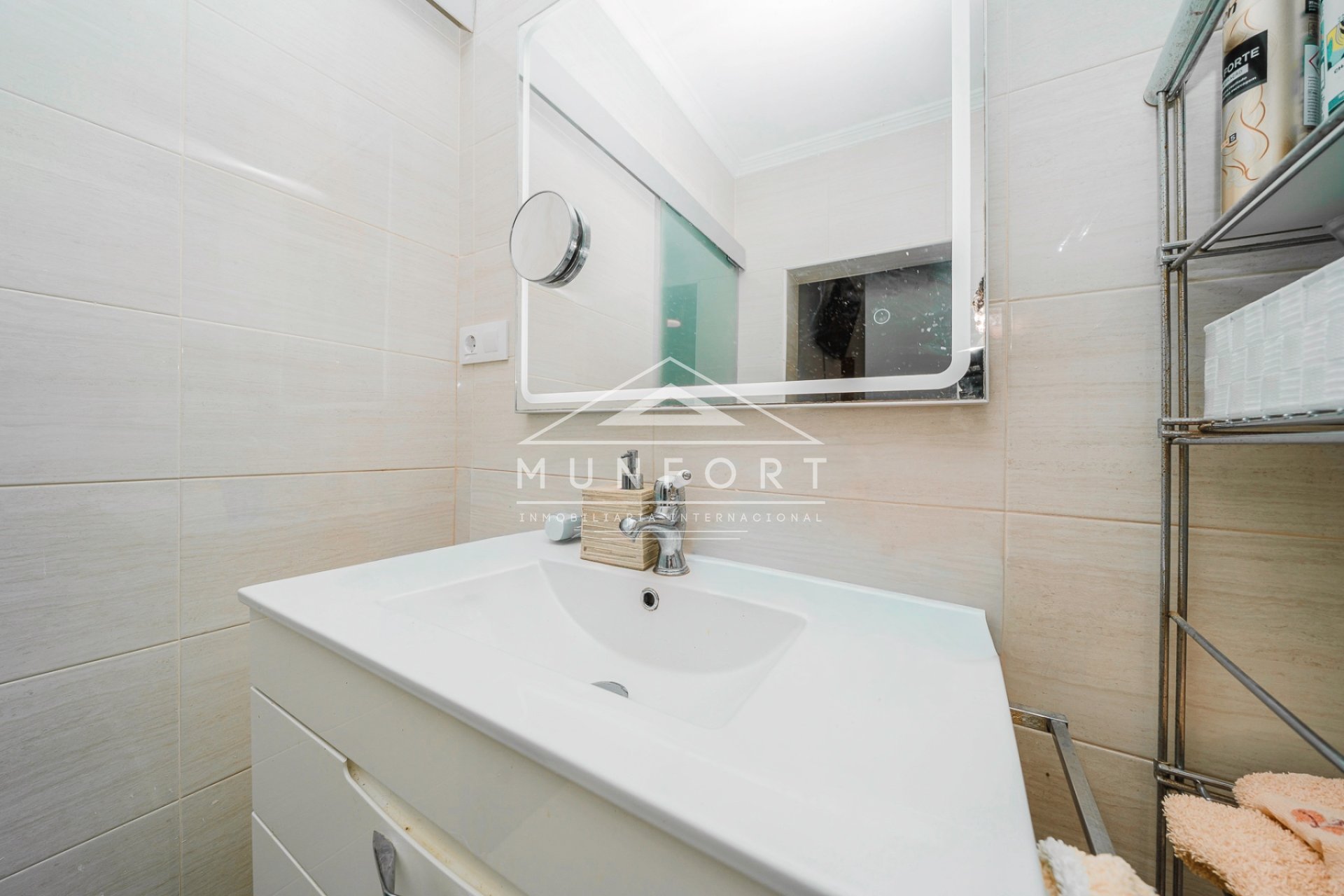 Herverkoop - Rijtjeshuizen -
Pilar de la Horadada - Torre de la Horadada