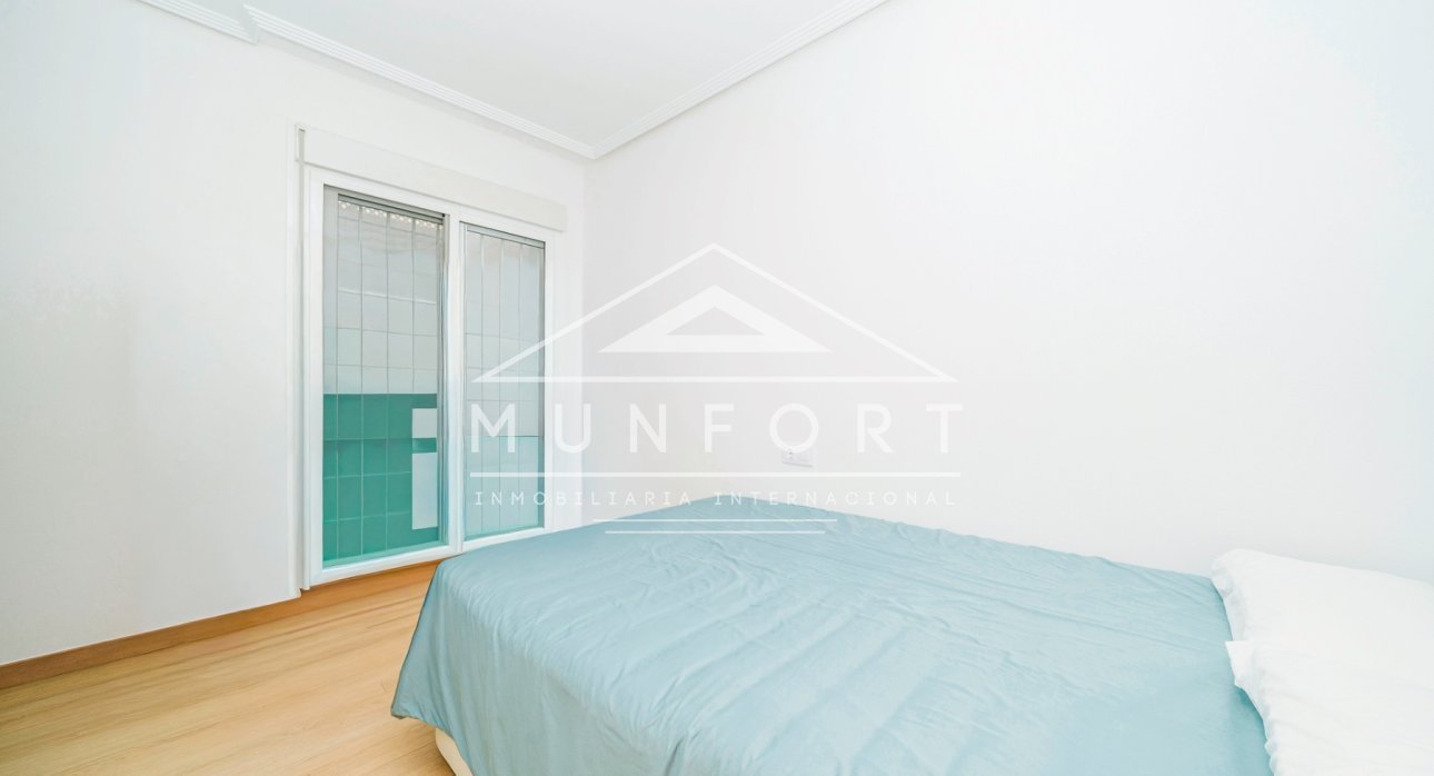 Herverkoop - Rijtjeshuizen -
Pilar de la Horadada - Torre de la Horadada