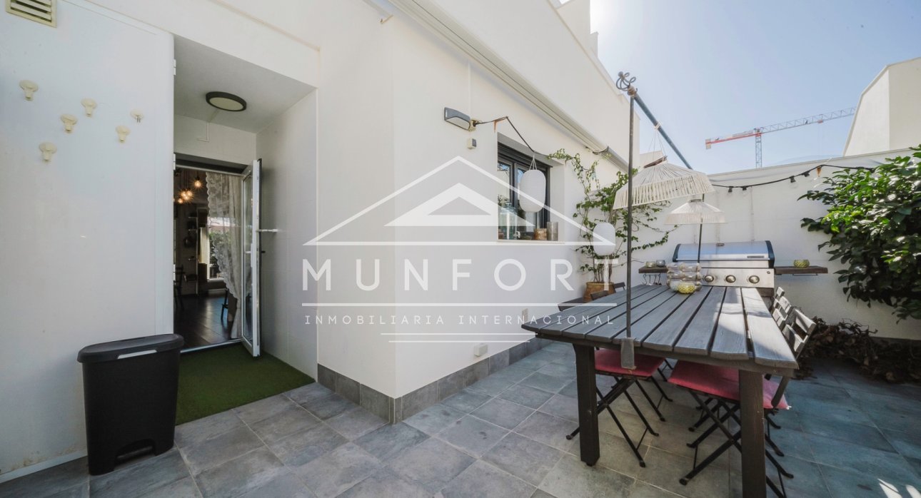 Herverkoop - Rijtjeshuizen -
Pilar de la Horadada - Torre de la Horadada