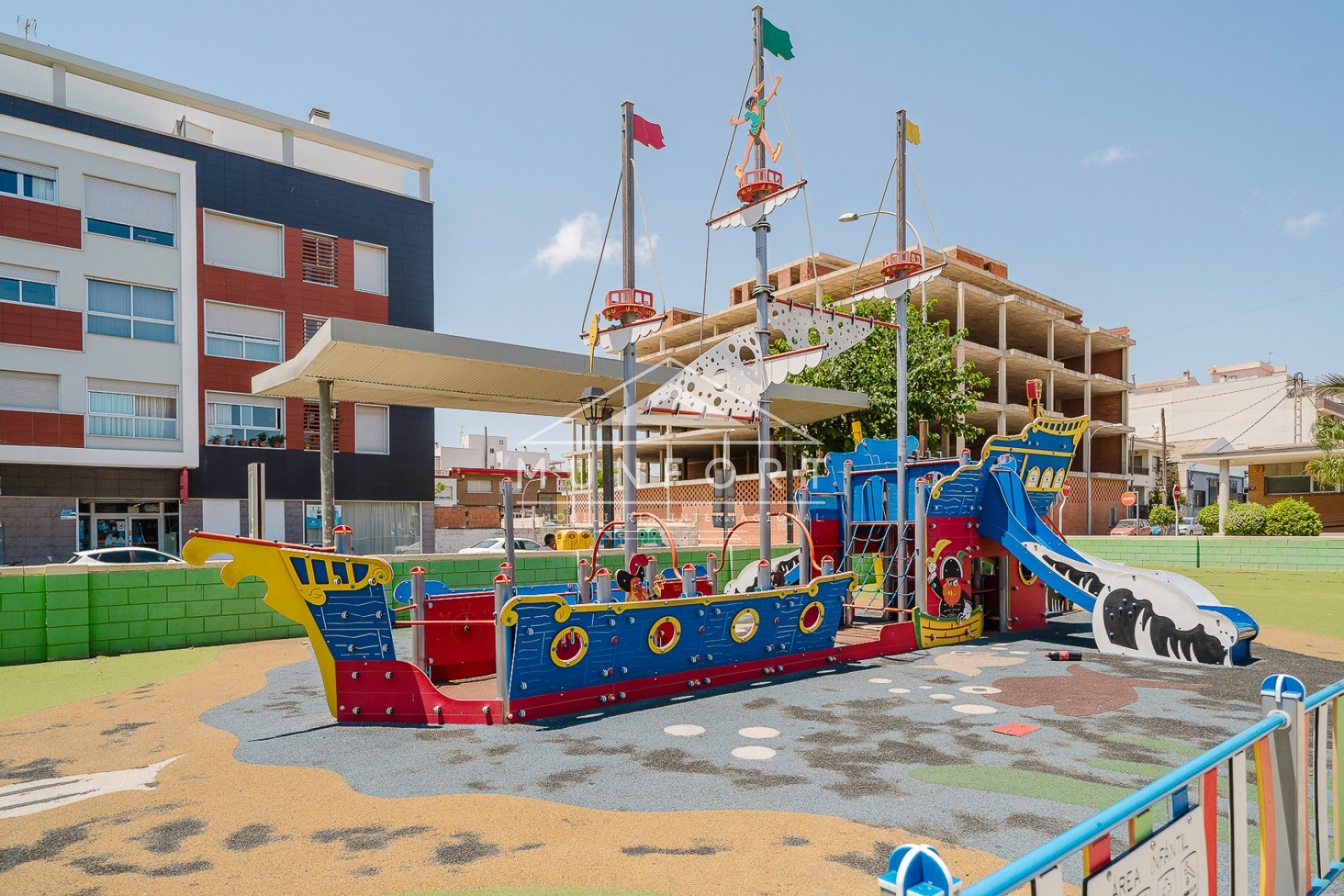 Herverkoop - Rijtjeshuizen -
Pilar de la Horadada - Torre de la Horadada