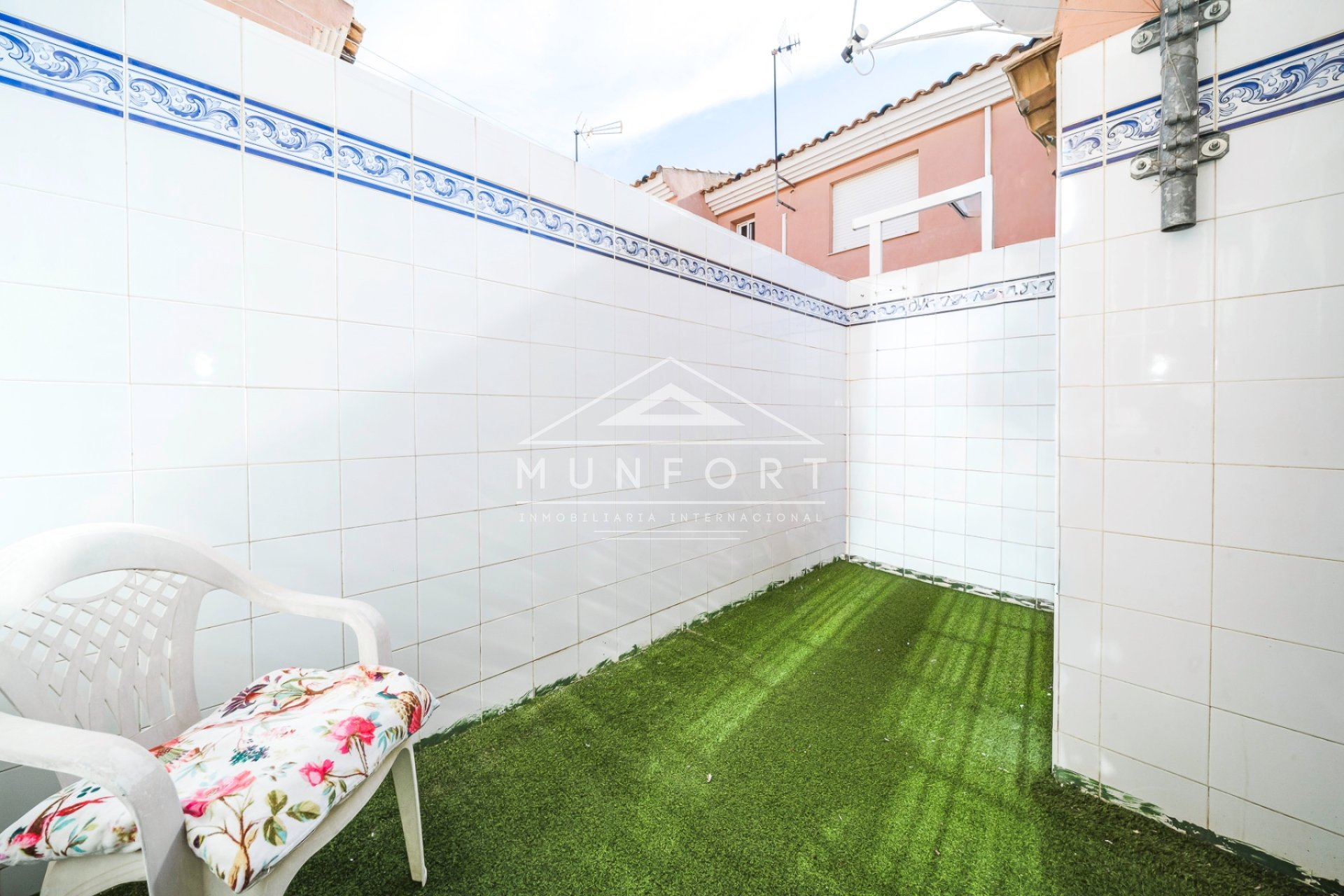 Herverkoop - Rijtjeshuizen -
Pilar de la Horadada - Torre de la Horadada