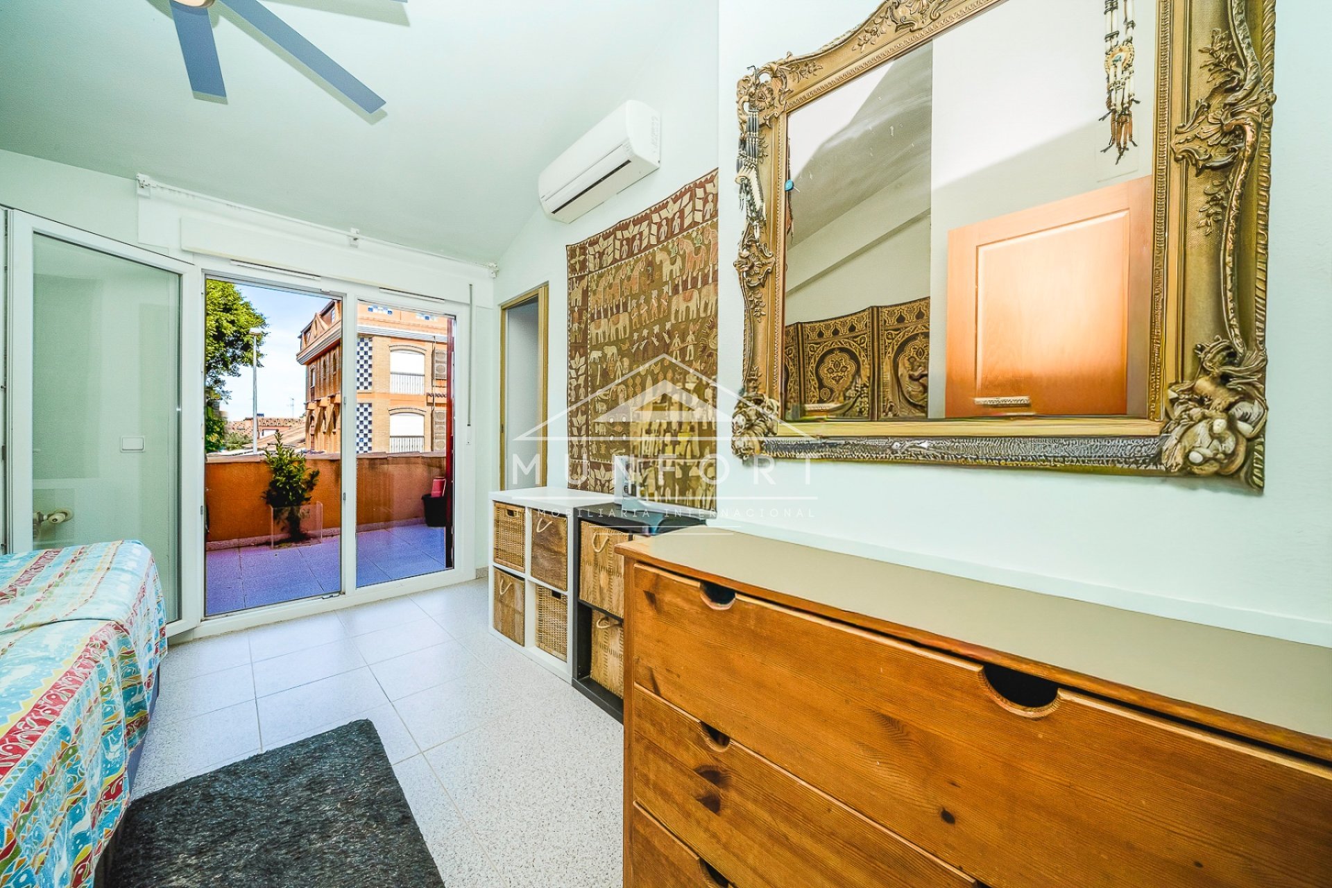 Herverkoop - Rijtjeshuizen -
Pilar de la Horadada - Torre de la Horadada