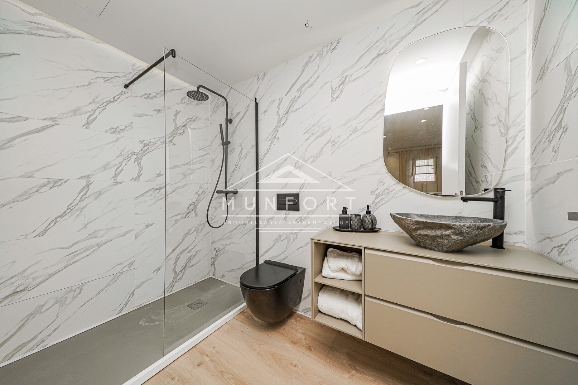 Herverkoop - Rijtjeshuizen -
Pilar de la Horadada