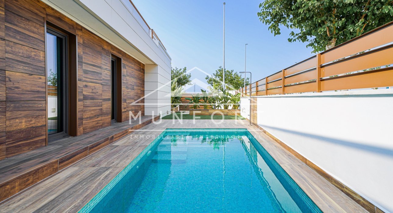 Herverkoop - Rijtjeshuizen -
Pilar de la Horadada