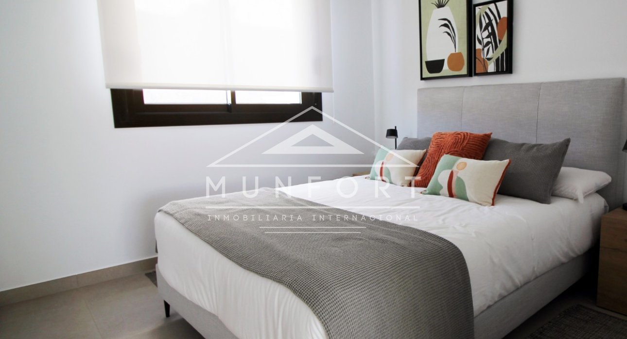 Herverkoop - Rijtjeshuizen -
Pilar de la Horadada