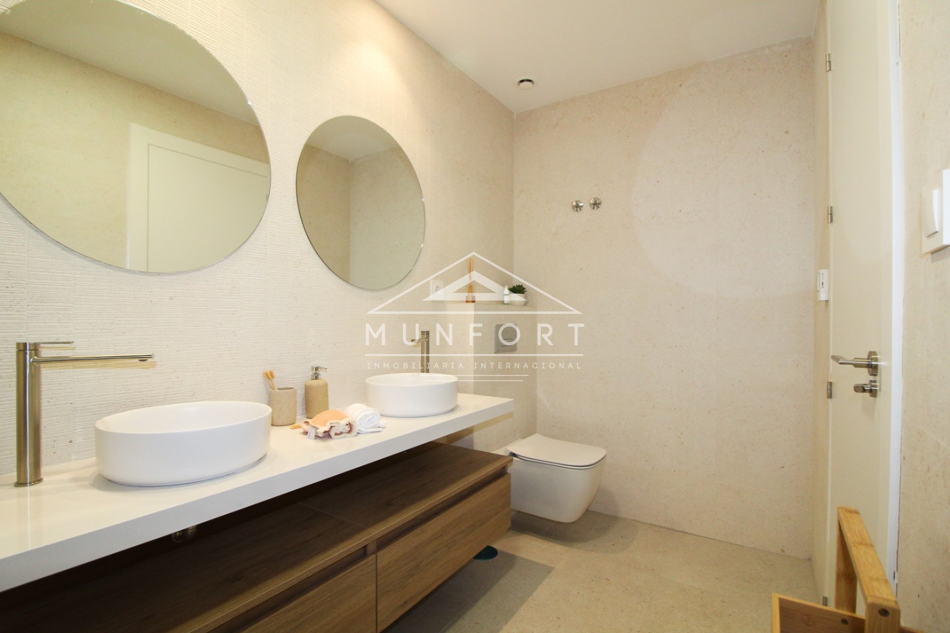 Herverkoop - Rijtjeshuizen -
Pilar de la Horadada