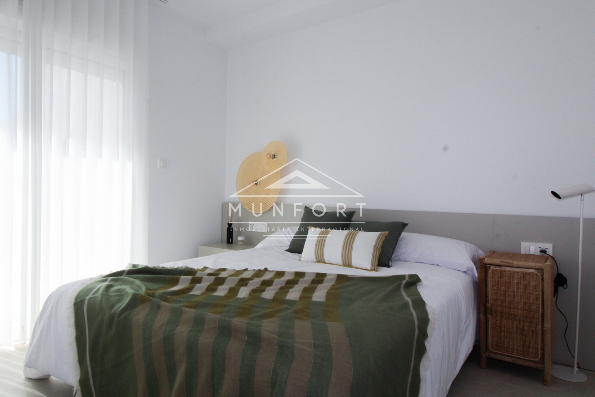 Herverkoop - Rijtjeshuizen -
Pilar de la Horadada