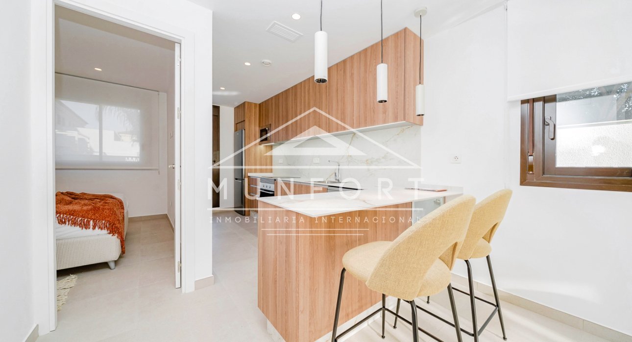 Herverkoop - Rijtjeshuizen -
Pilar de la Horadada