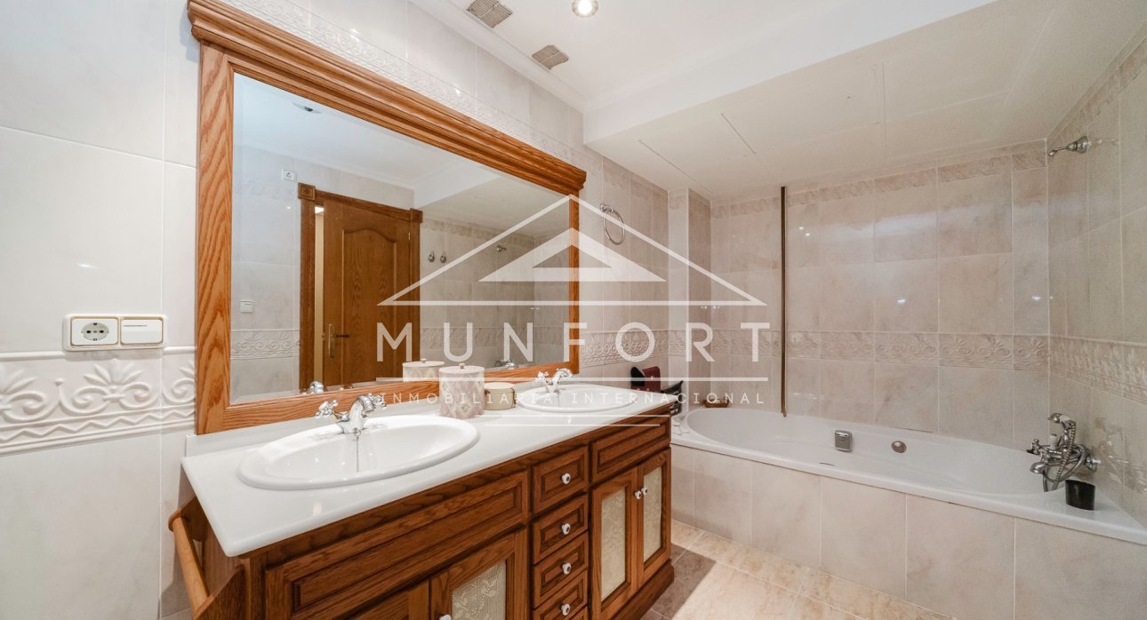 Herverkoop - Rijtjeshuizen -
Pilar de la Horadada