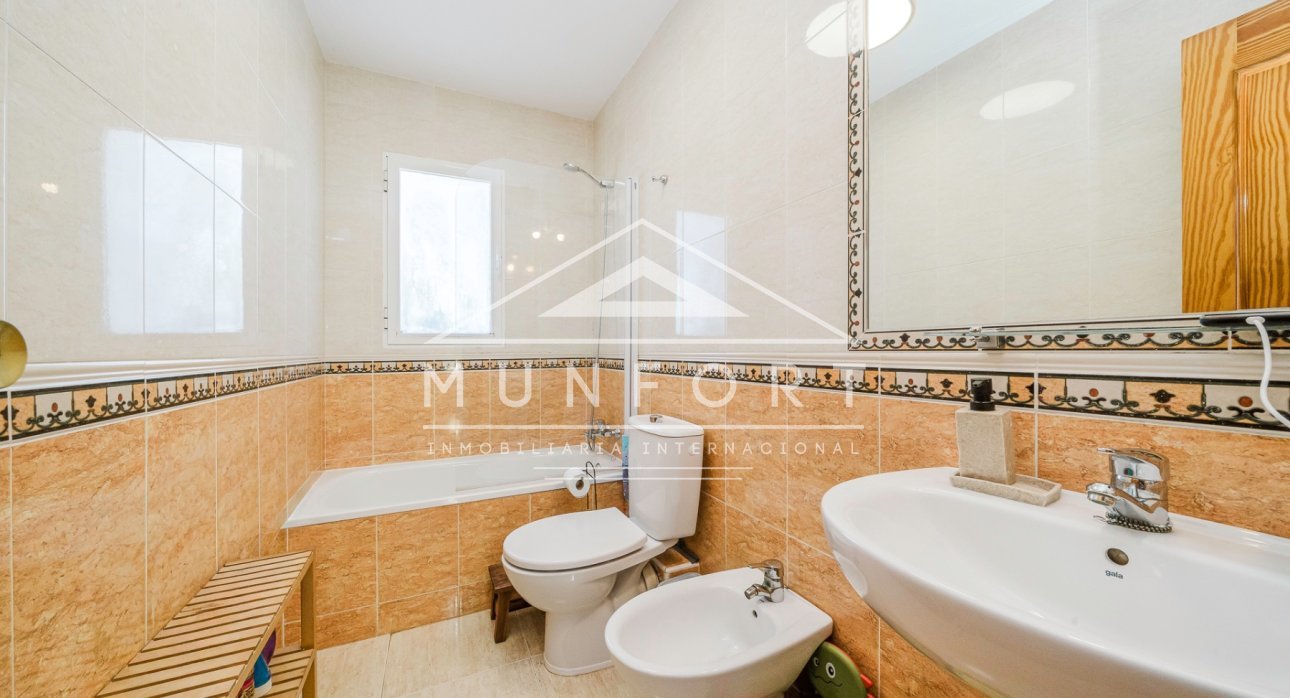 Herverkoop - Rijtjeshuizen -
San Javier - Santiago de la Ribera