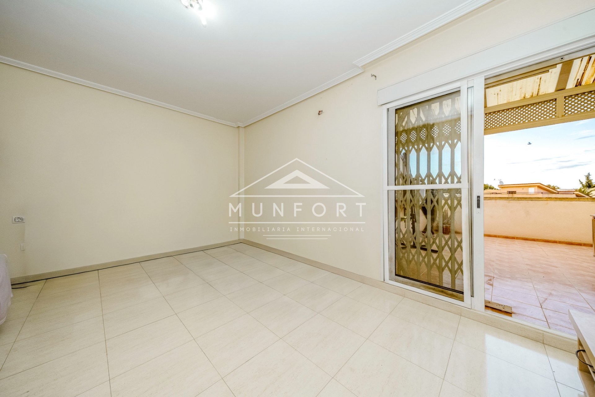 Herverkoop - Rijtjeshuizen -
San Javier