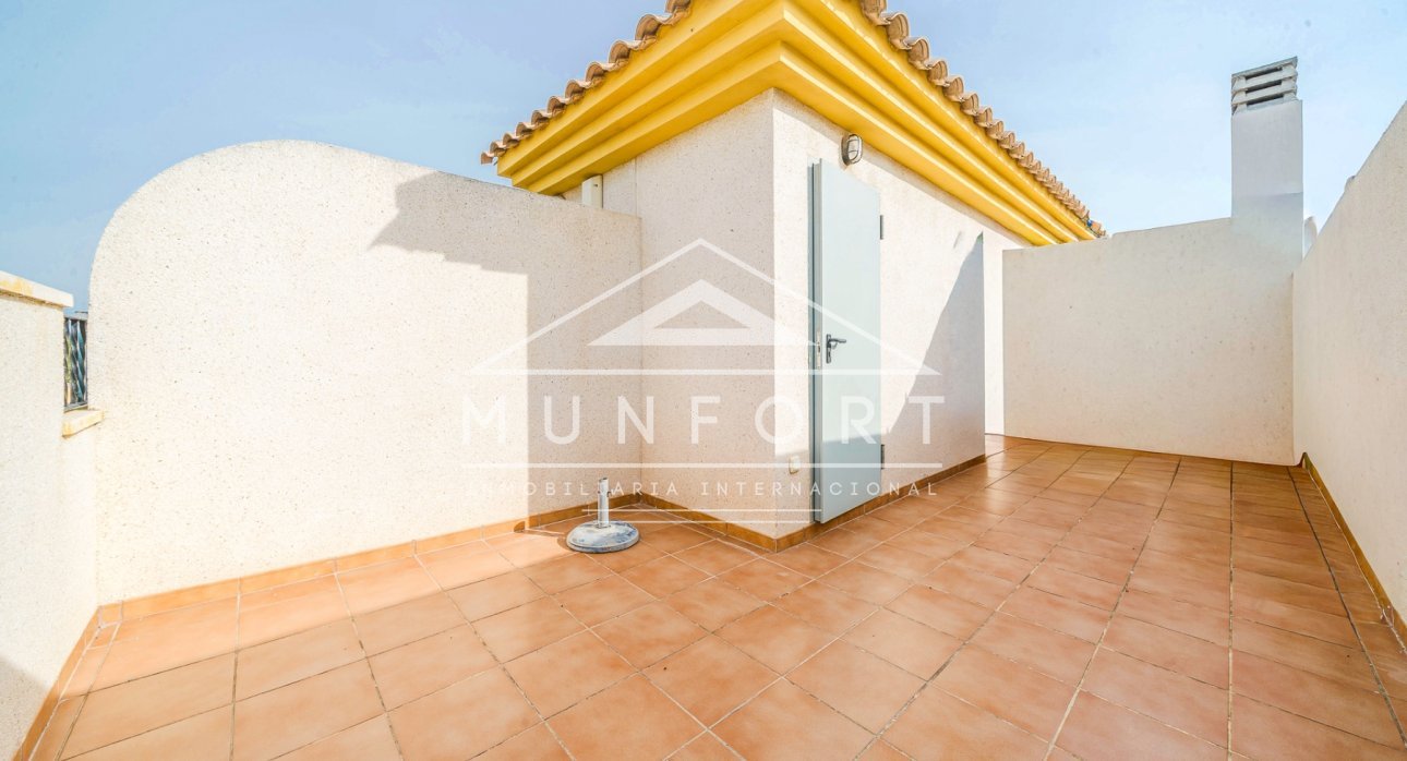 Herverkoop - Rijtjeshuizen -
San Javier