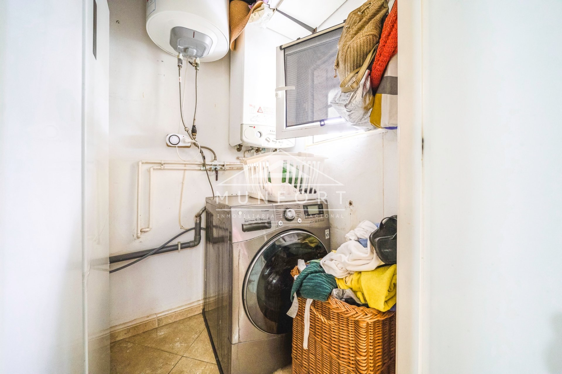 Herverkoop - Rijtjeshuizen -
San Miguel de Salinas