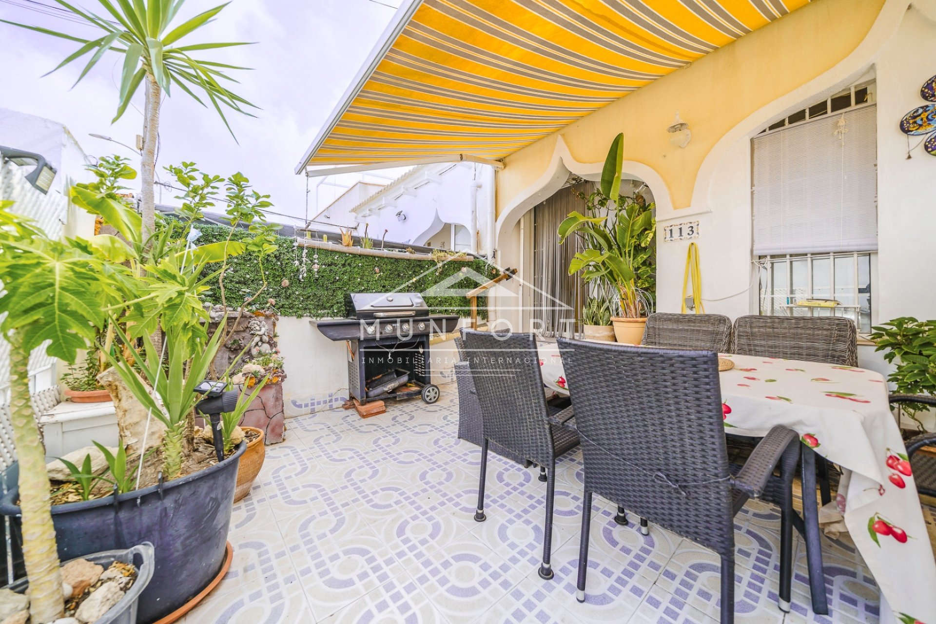 Herverkoop - Rijtjeshuizen -
San Miguel de Salinas