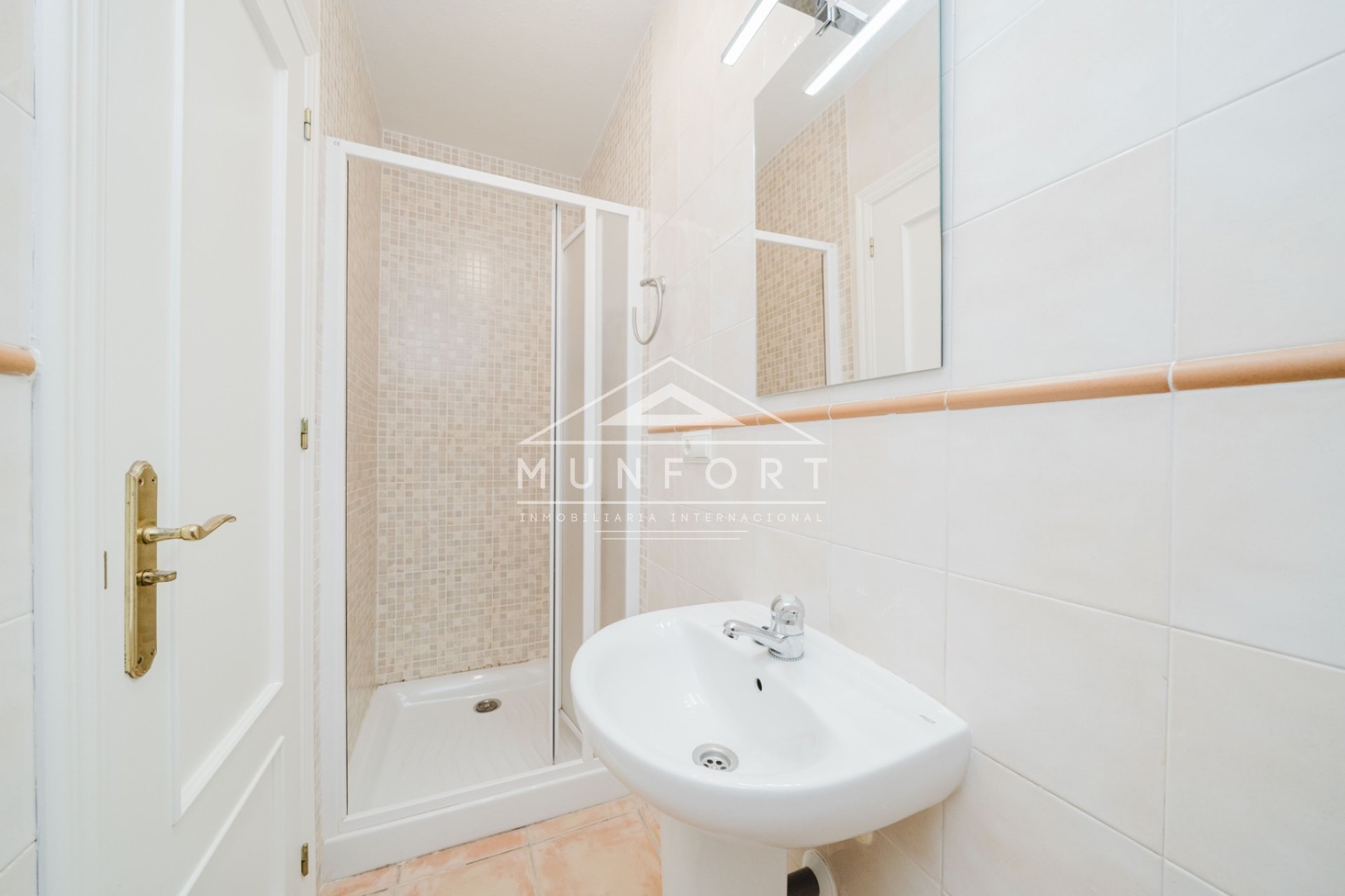 Herverkoop - Rijtjeshuizen -
San Pedro del Pinatar - El Moj&oacute;n