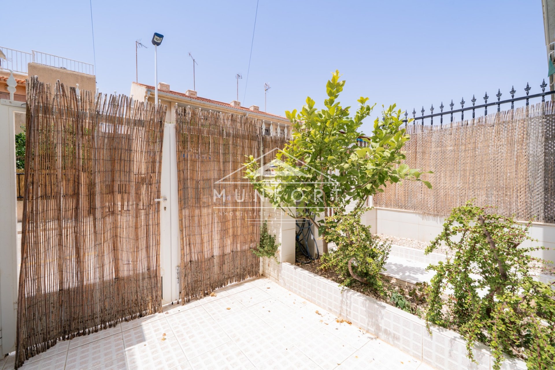 Herverkoop - Rijtjeshuizen -
San Pedro del Pinatar - Lo Pagán