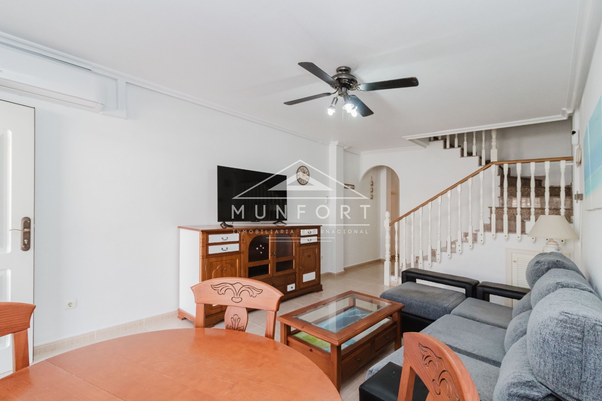 Herverkoop - Rijtjeshuizen -
San Pedro del Pinatar - Lo Pag&aacute;n