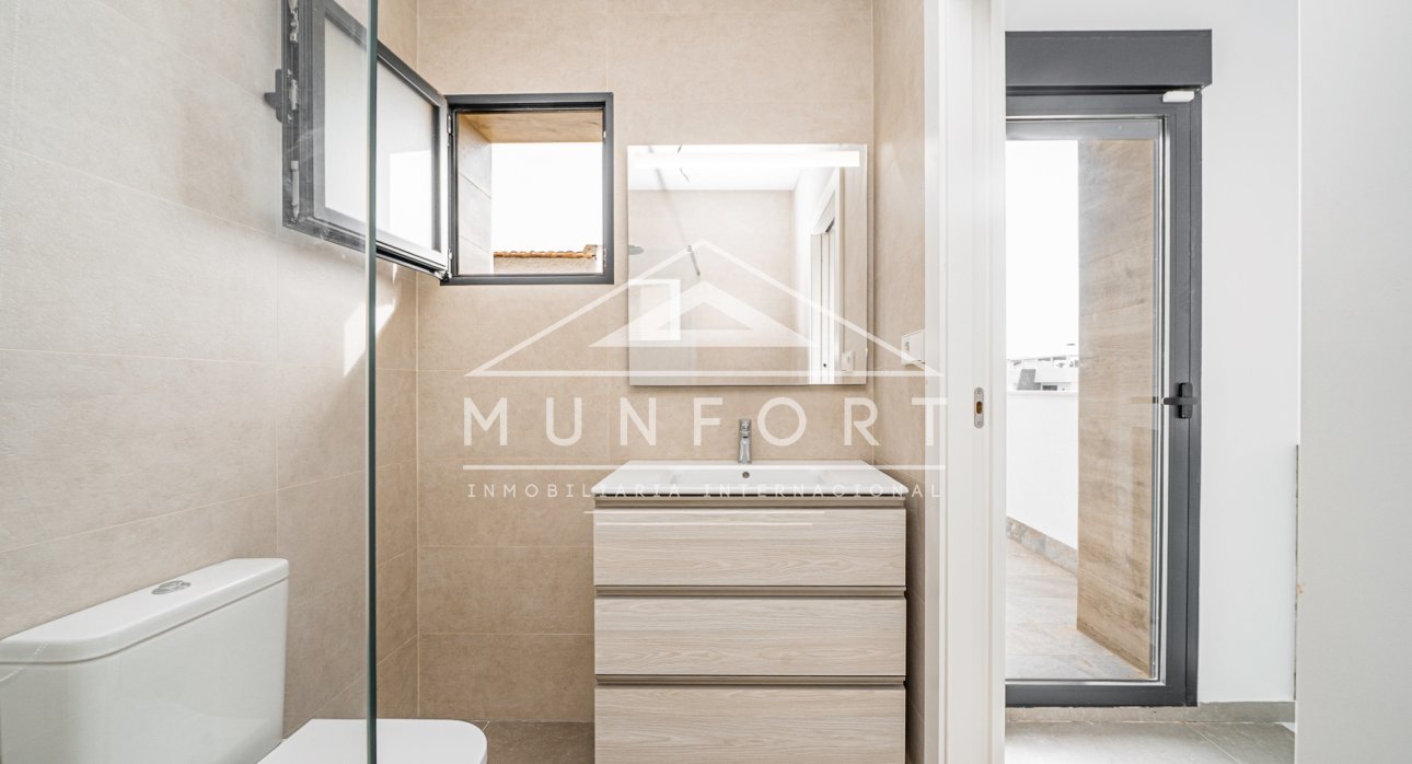 Herverkoop - Rijtjeshuizen -
San Pedro del Pinatar