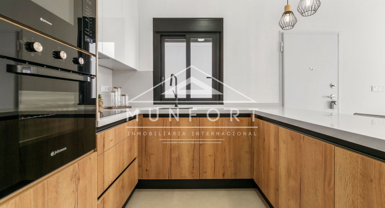 Herverkoop - Rijtjeshuizen -
San Pedro del Pinatar