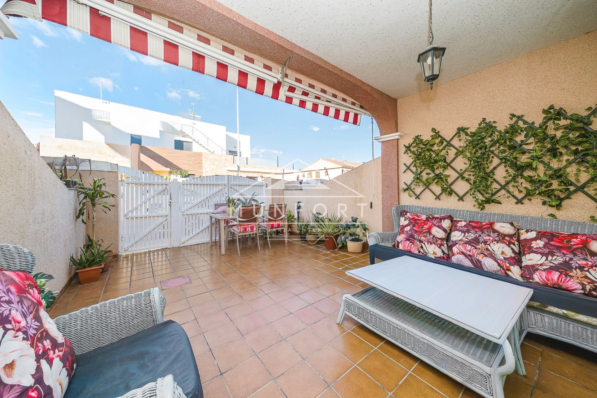 Herverkoop - Rijtjeshuizen -
San Pedro del Pinatar